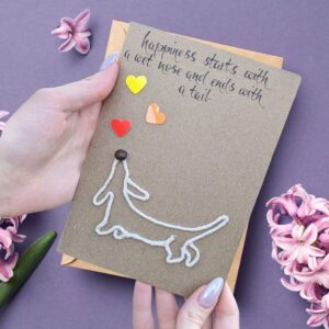 Best Handmade Birthday Card with Dachshund Dog, Cute Sausage Dog Card with Yarn Design, Funny Pet Lover Card, Unique Dog Owner Gift, Eco-Friendly Kraft Card.